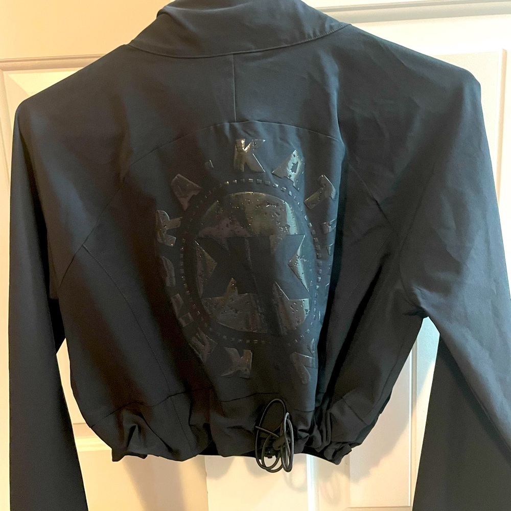 New XS Gymshark cropped jacket black